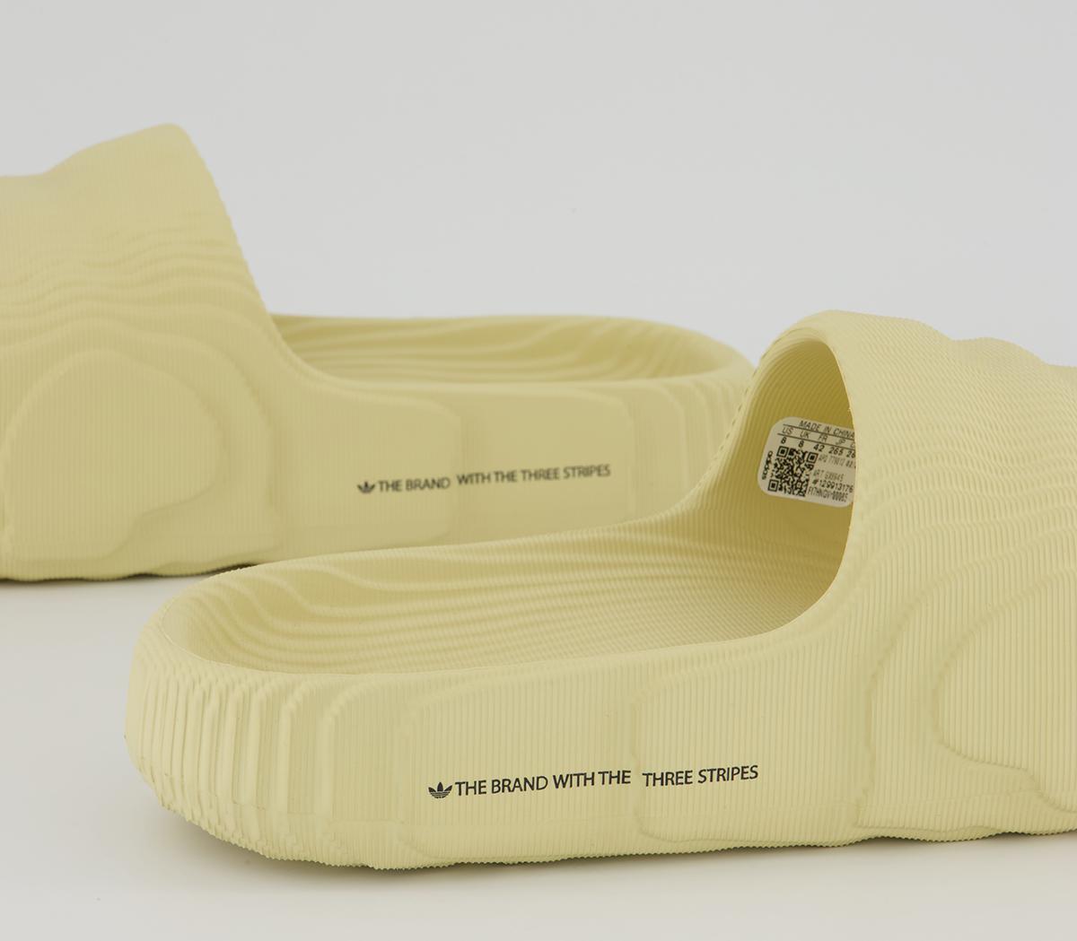 adidas Adilette 22 Sliders adidas Adilette 22 Sliders Desert Sand