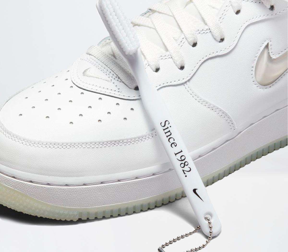 Nike Air Force 1 Mid 07 Trainers Light Bone Summit White - Unisex