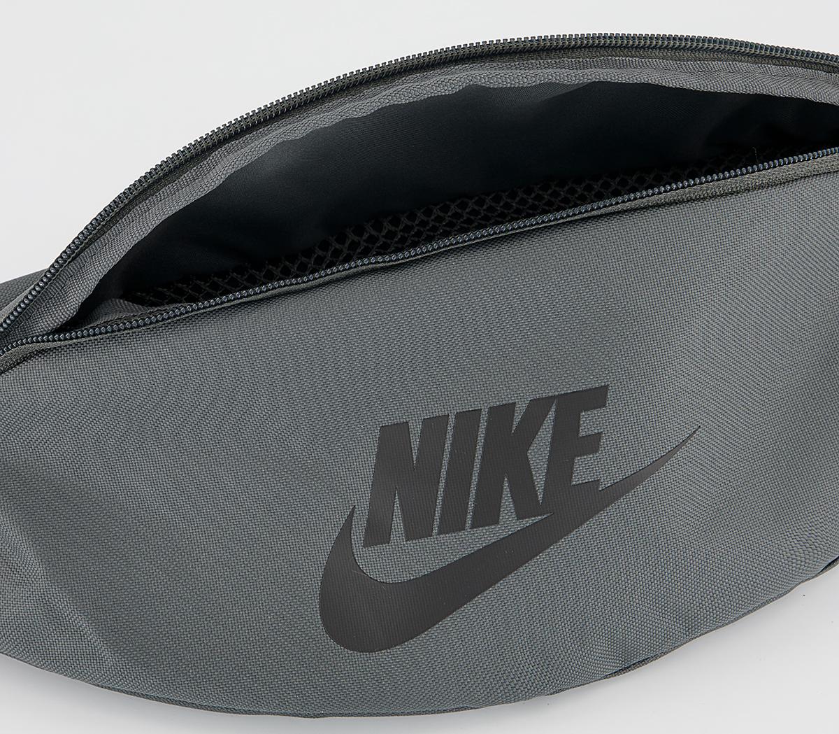 NikeNike Heritage Waistpack NikeNike Heritage WaistpackIron Grey Black