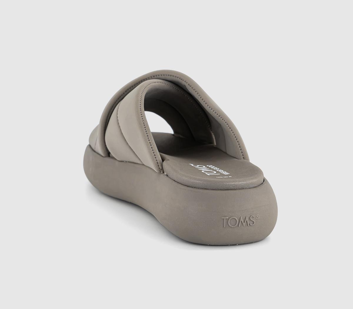 TOMSMallow Crossover SlidesDesert Taupe