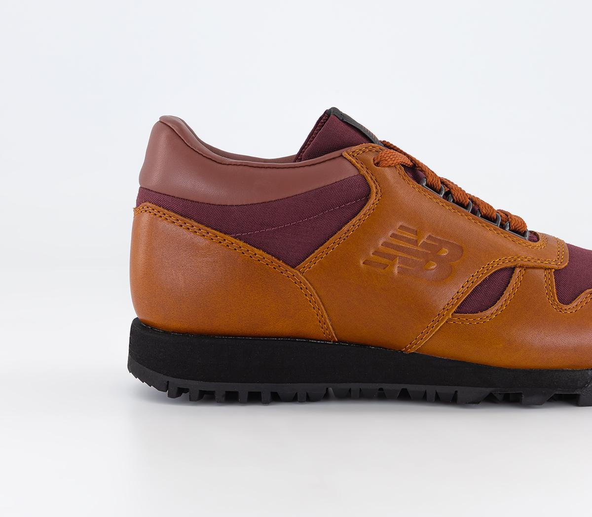 New BalanceRainier ShoesTan Burgundy