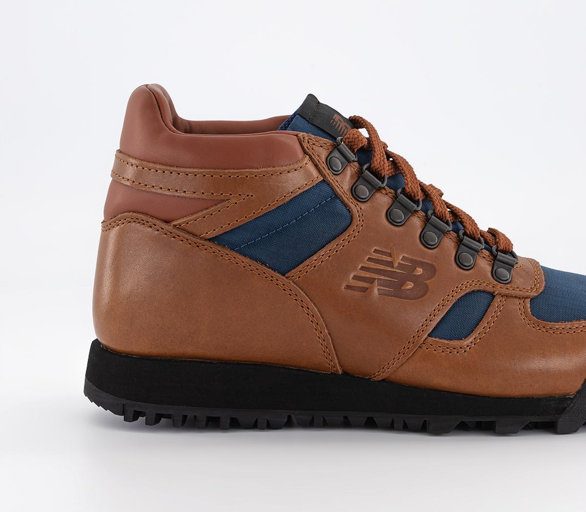 New BalanceRainier BootsBrown