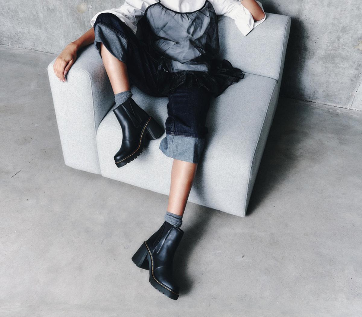 Dr. MartensSpence Heeled Chelsea Boots Black Sendal