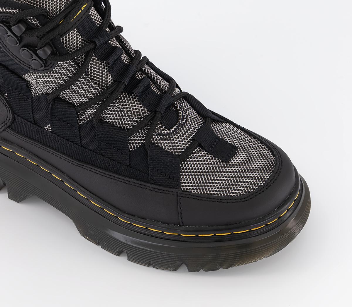 Dr. Martens Boury ブラック 8 UK Dr. Martens Boury Unisex Leather Boots – Full-Grain Leather