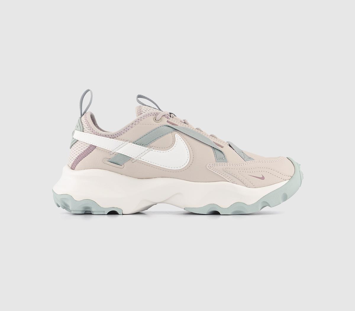 Womens nike trainers on sale office