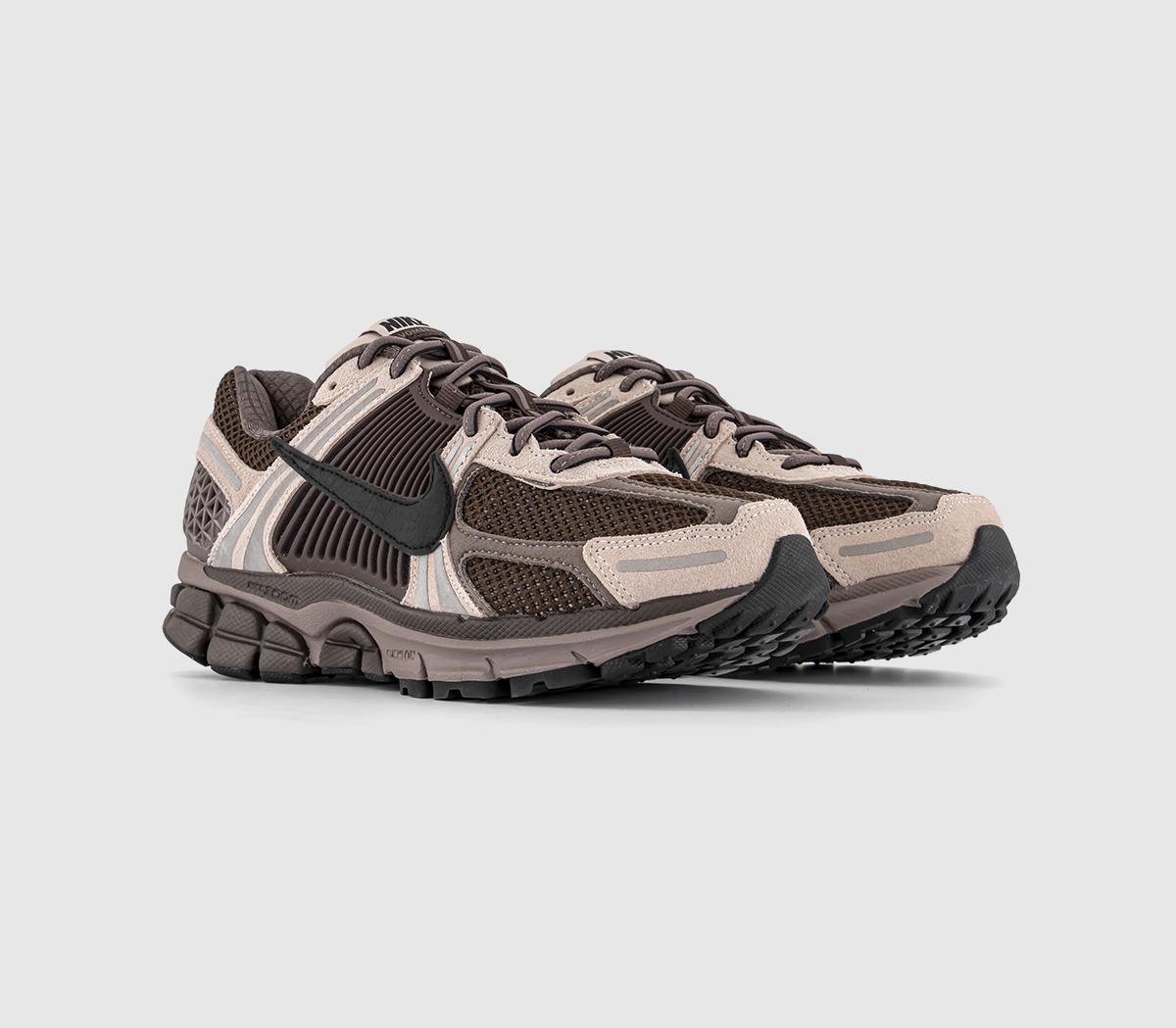 NikeZoom Vomero TrainersPlum Eclipse Black Pink Oxford Earth