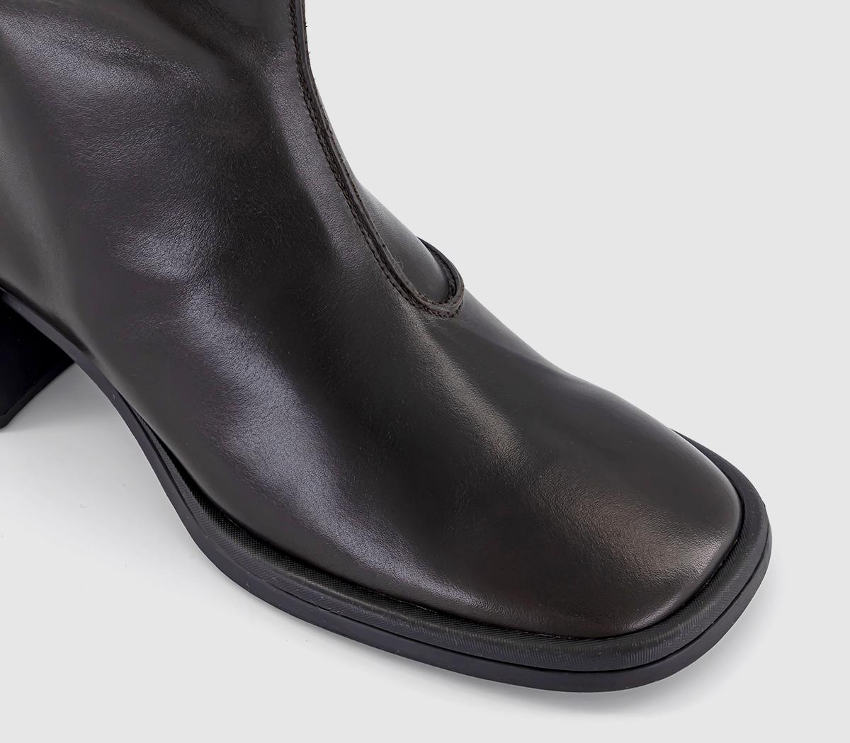 Vagabond ShoemakersAnsie Ankle BootsChocolate