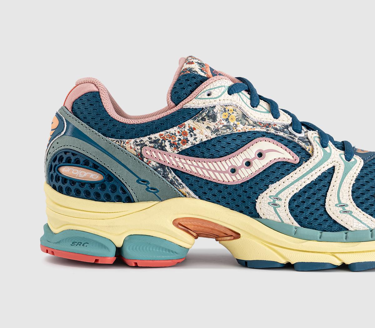 SauconyProgrid Triumph 4 TrainersBlue Beige