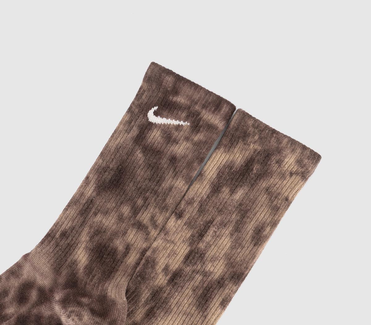 NikeEveryday Plus Socks 1 Pair NikeEveryday Plus Socks 1 PairKhaki Baroque Brown Light Bone