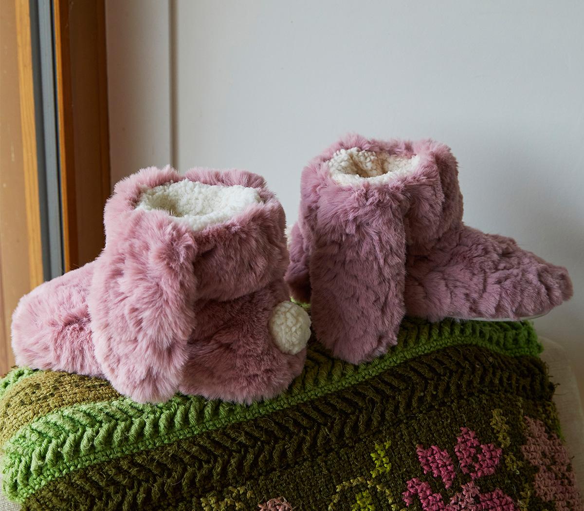 Lounge Ruby Bunny Slipper Boots Pink