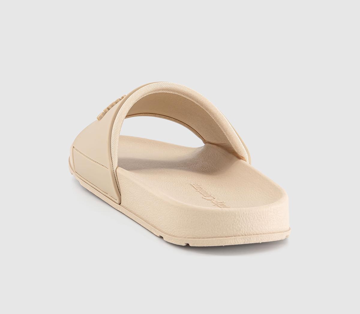 Juicy CoutureBreanna Debossed Sliders Juicy CoutureBreanna Debossed SlidersBrazilian Sand