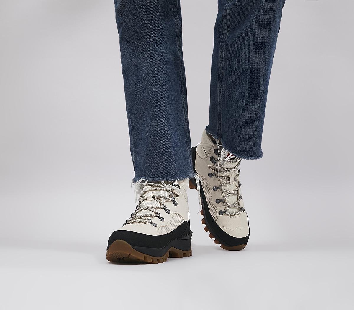 Hunter Explorer Boots White - Women's Ankle Boots