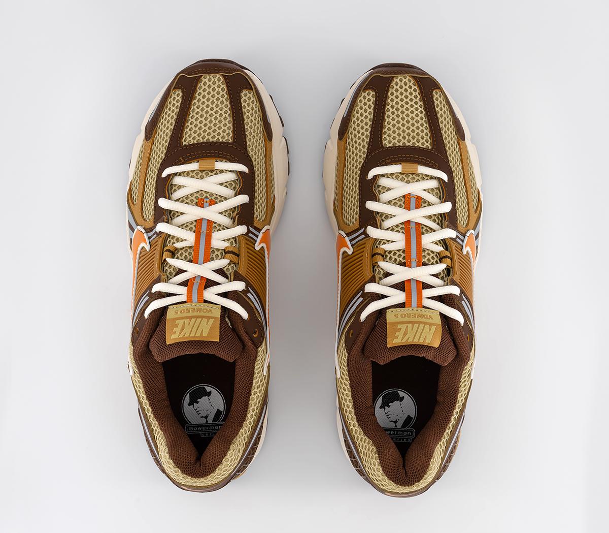 NikeZoom Vomero 5 TrainersWhite Grass Gold Suede Cacao