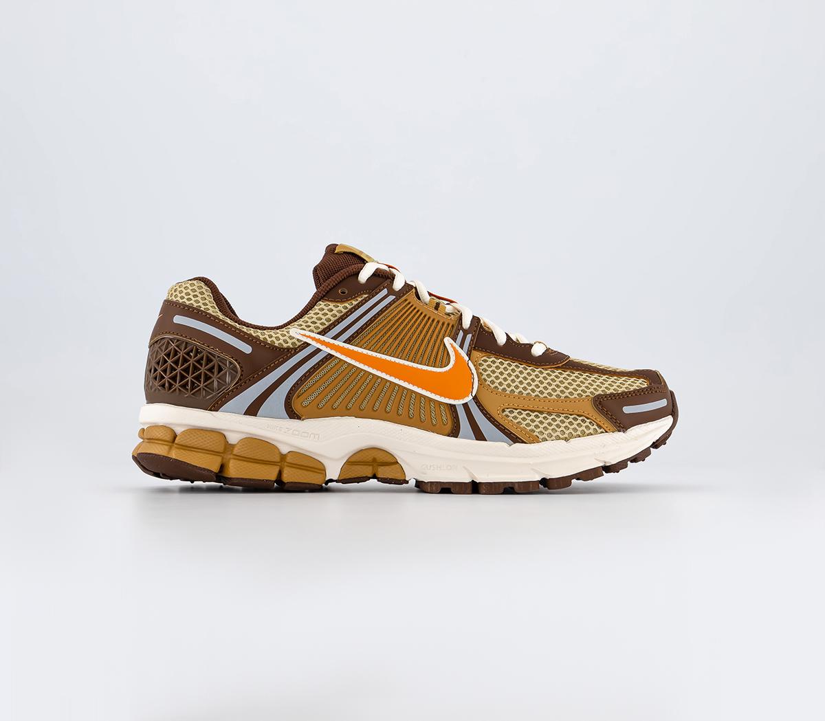 NikeZoom Vomero 5 TrainersWhite Grass Gold Suede Cacao