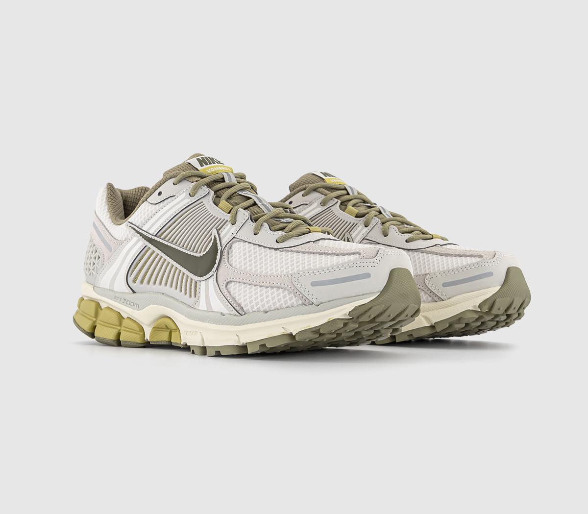 NikeZoom Vomero 5 TrainersLight Bone Medium Olive Neutral Olive