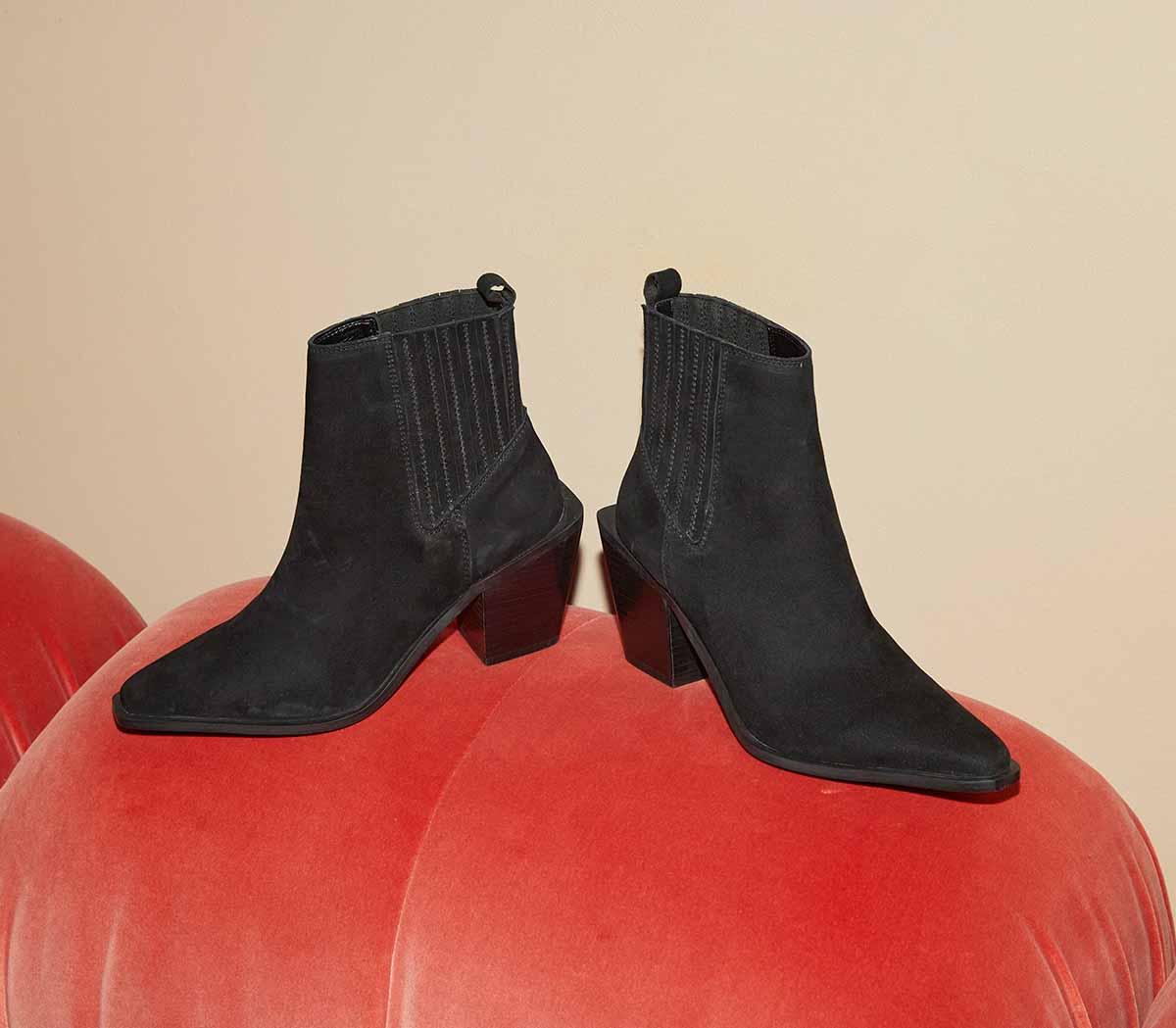 OFFICEAbout Time Elastic Detail Western Boots OFFICEAbout Time Elastic Detail Western BootsBlack Suede