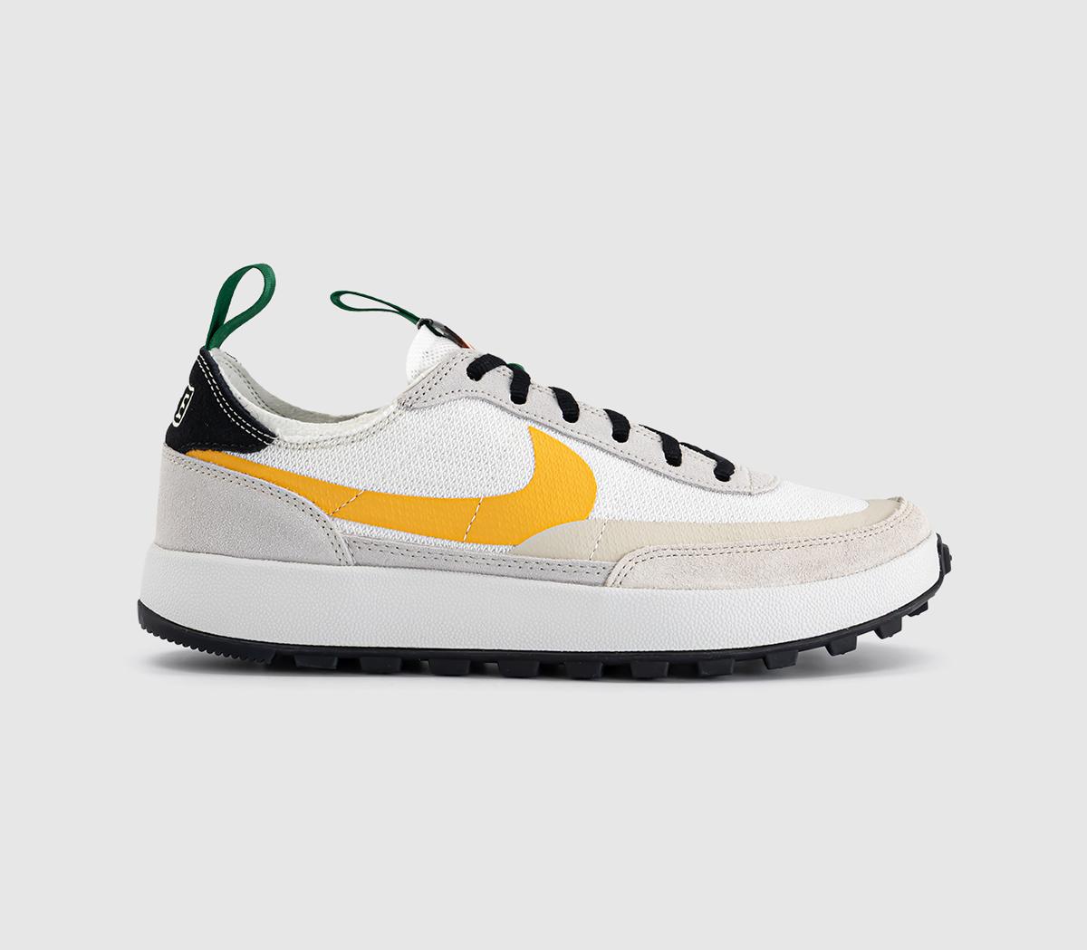 NikeGeneral Purpose ShoeSummit White University Gold Birch
