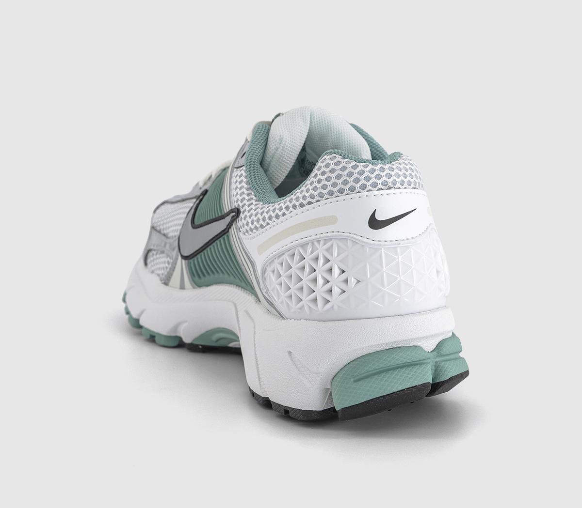 Nike Zoom Vomero 5 Trainers Summit White Metallic Silver