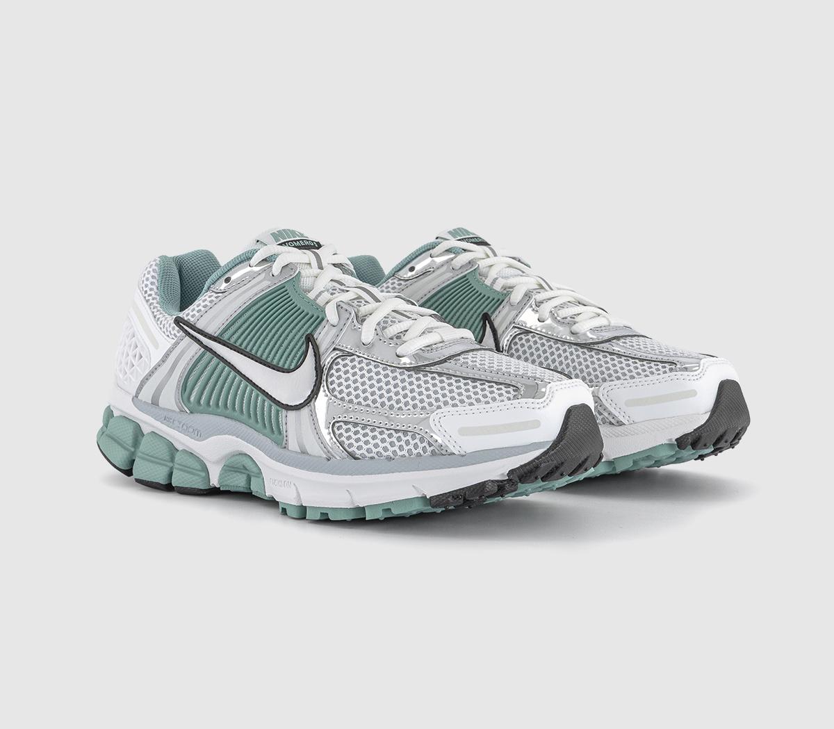 NikeZoom Vomero 5 TrainersSummit White Metallic Silver Wolf Grey