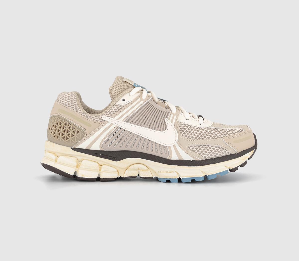 Nike Womens Zoom Vomero 5 Trainers Oatmeal Pale Ivory Sail Light Chocolate Worn Blue In Natural, 11
