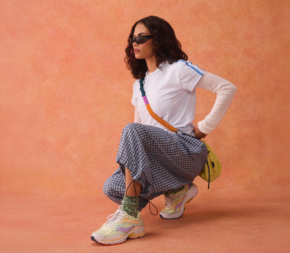 SauconyProgrid Omni 9 TrainersLime Orchid
