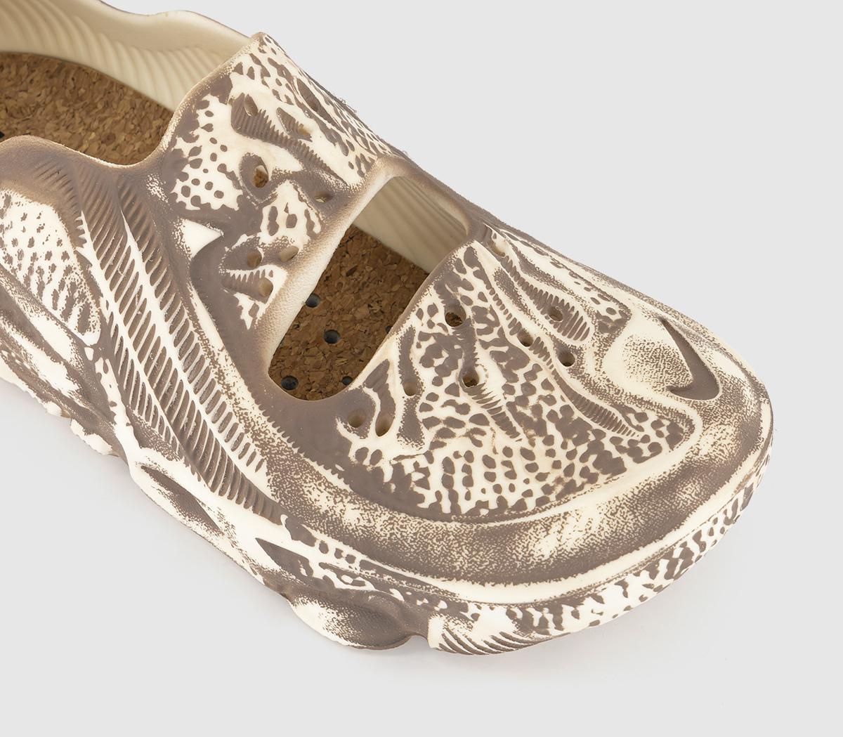 NikeNike ISPA Universal ShoesNatural Desert Dust Summit White