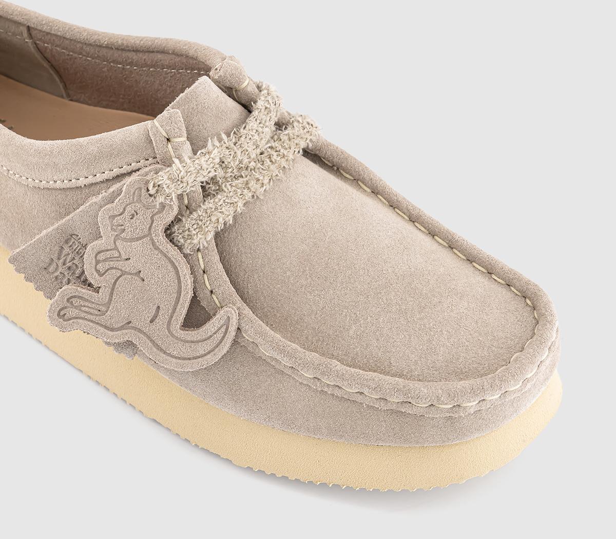 Clarks OriginalsClarks Originals Womens WallabeesSand Suede