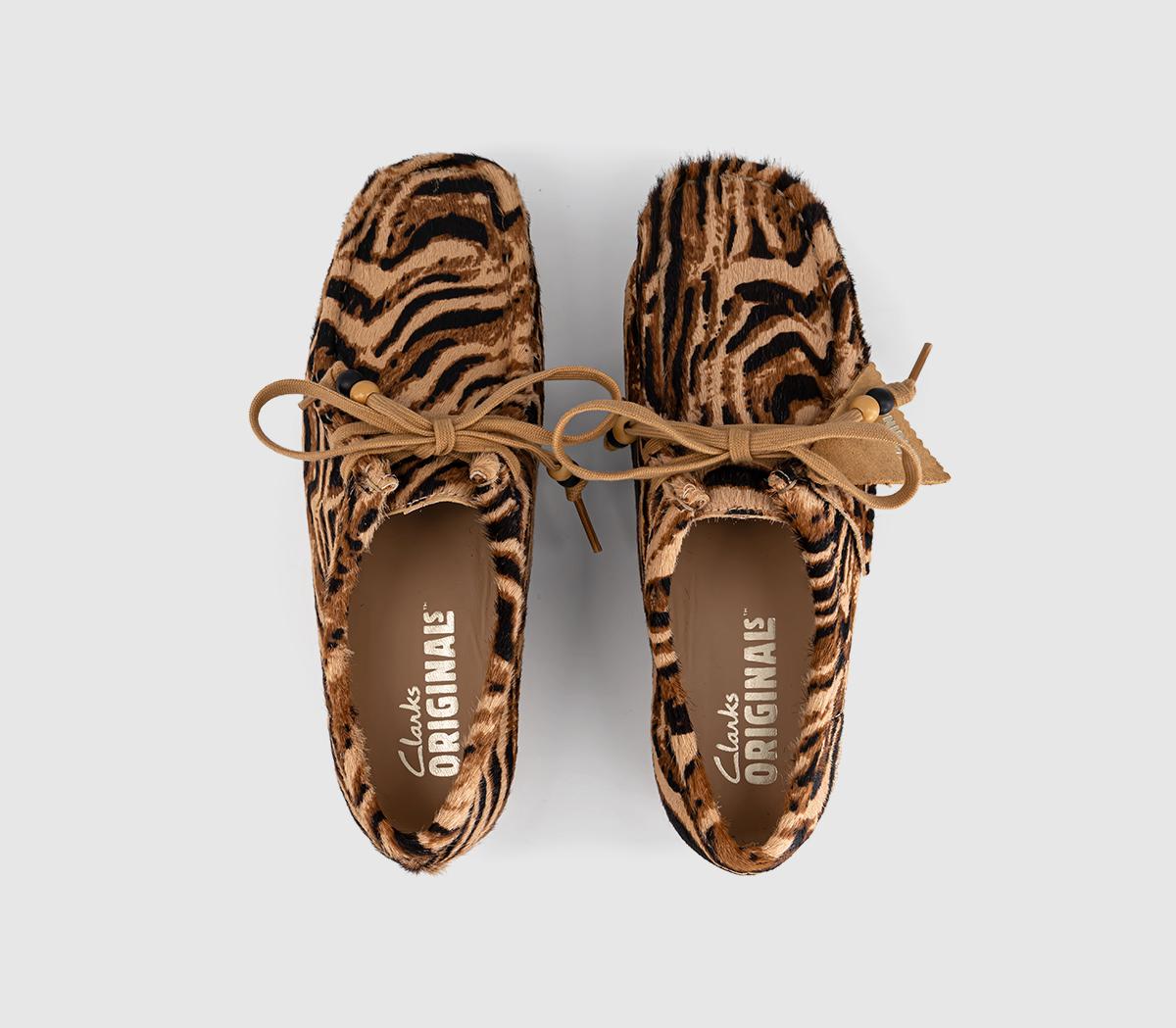Clarks OriginalsClarks Originals Womens WallabeesTiger Print