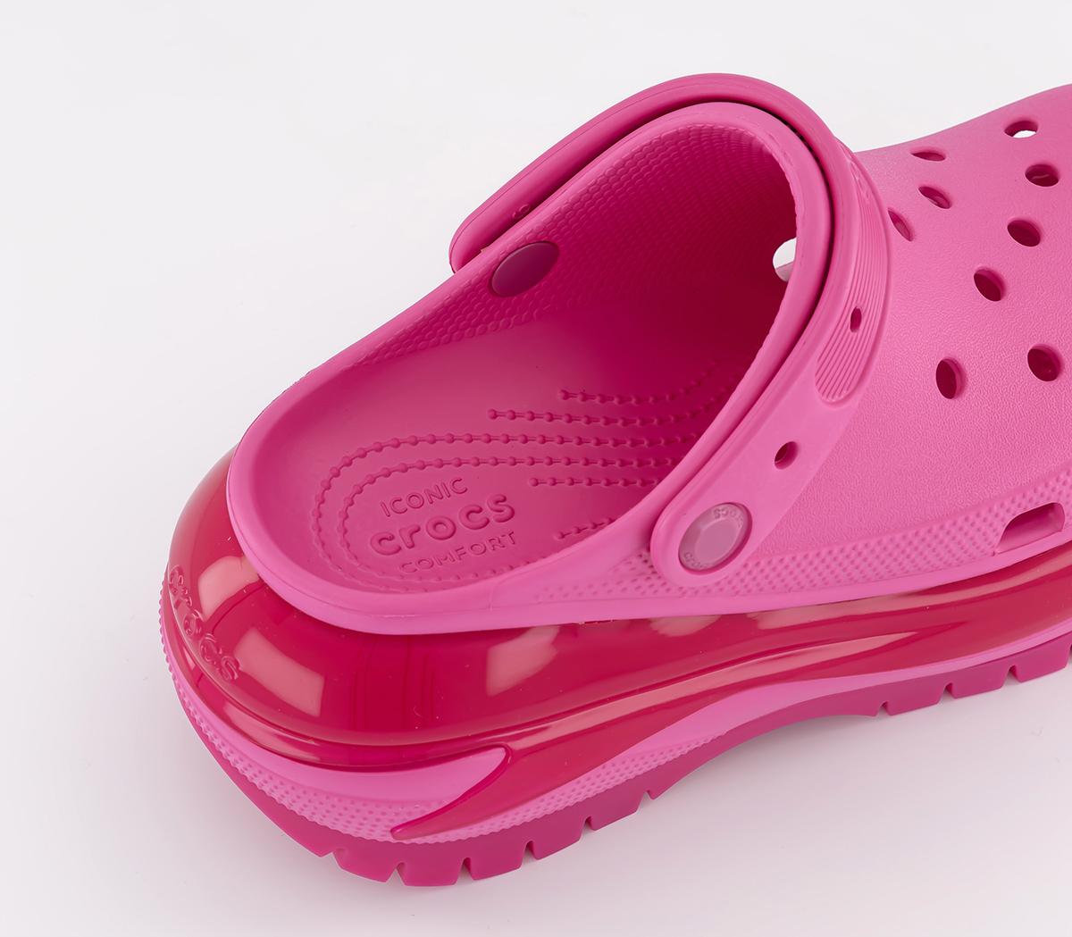 CrocsClassic Mega Crush Clogs CrocsClassic Mega Crush ClogsJuice