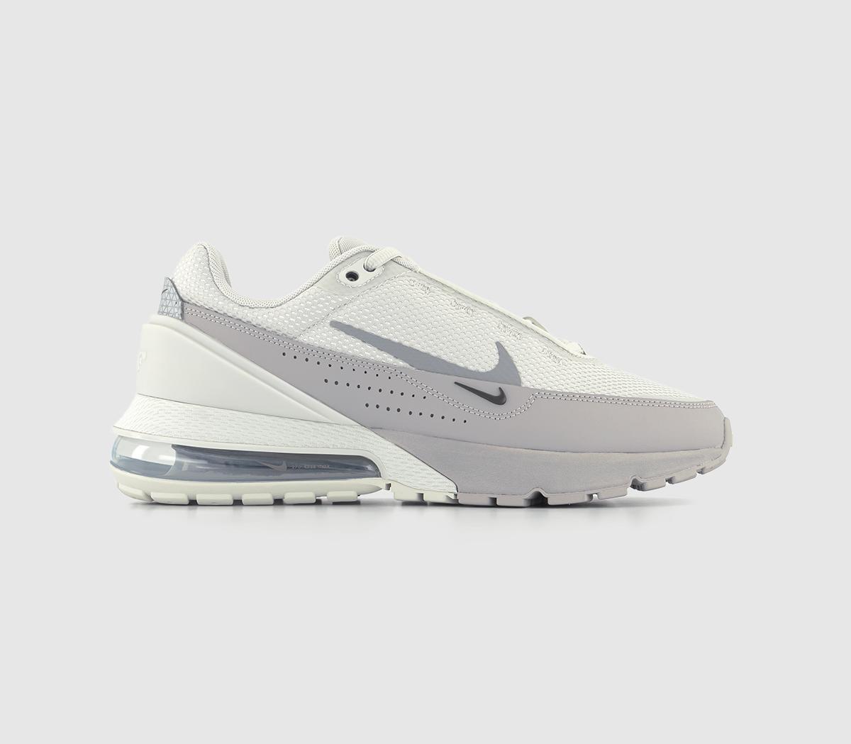 Nike air hotsell max light trainers