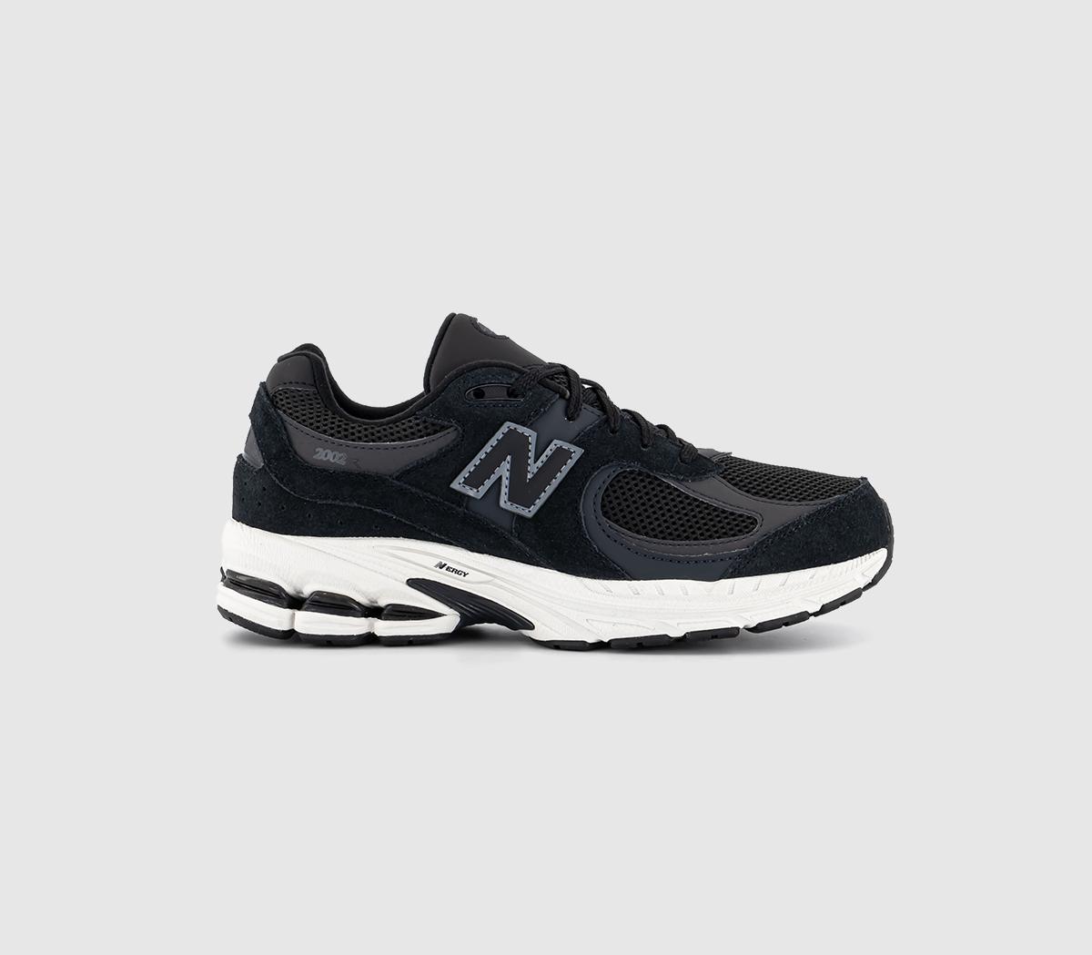 New Balance2002 Gs TrainersBlack