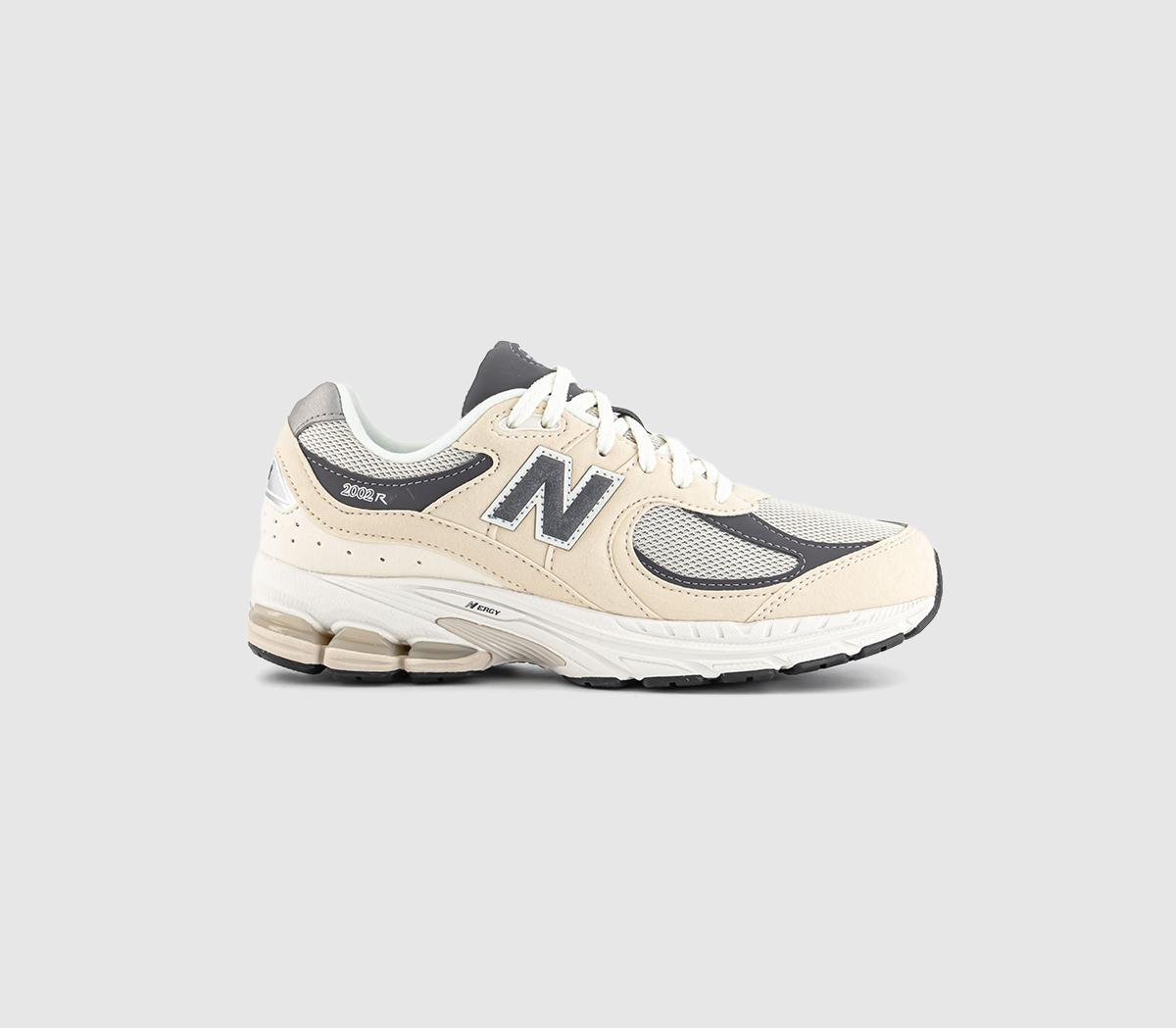 New Balance2002 Gs Trainers Sandstone