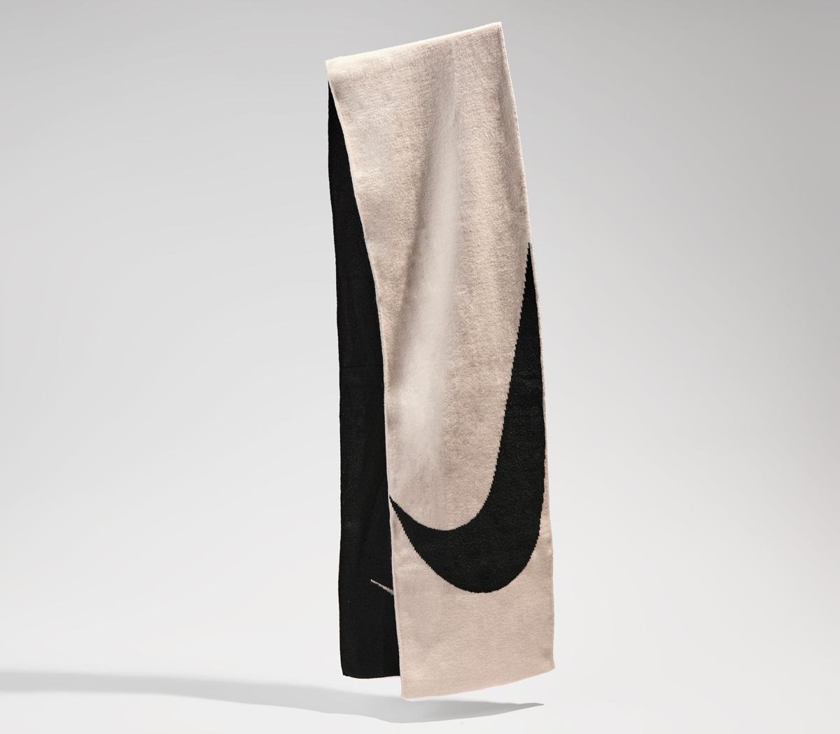 NikeSports Scarf Swoosh NikeSports Scarf SwooshCoconut Milk Black