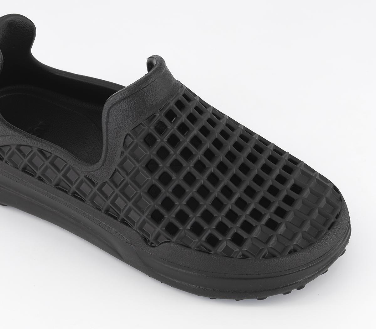 LUSSO CLOUDScenario Slip OnsJet Black
