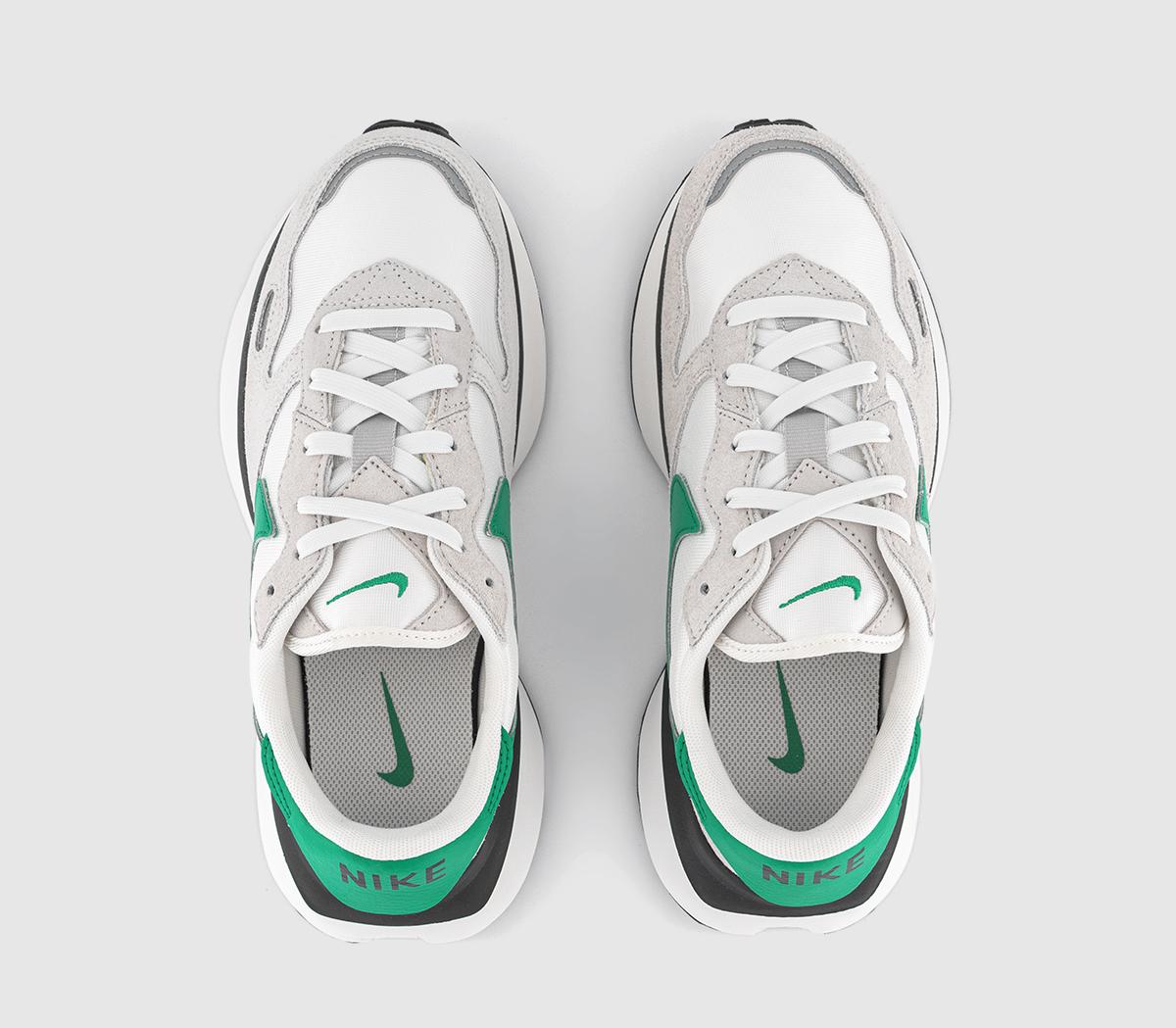 NikeNike Phoenix Waffle TrainersSummit White Stadium Green Photon Dust