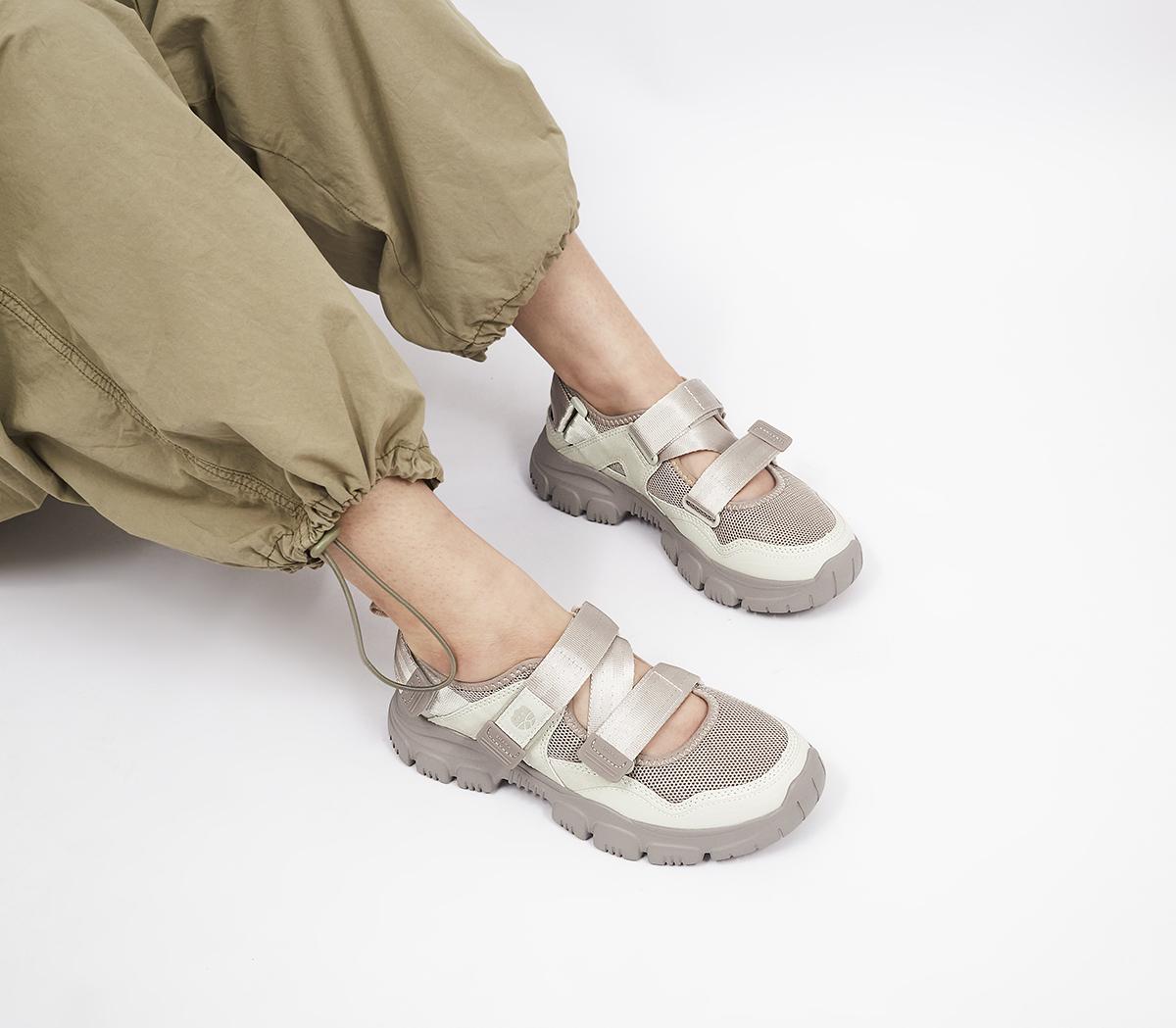 SHAKA Otter Trail At Linen Taupe - Flat Shoes for Women