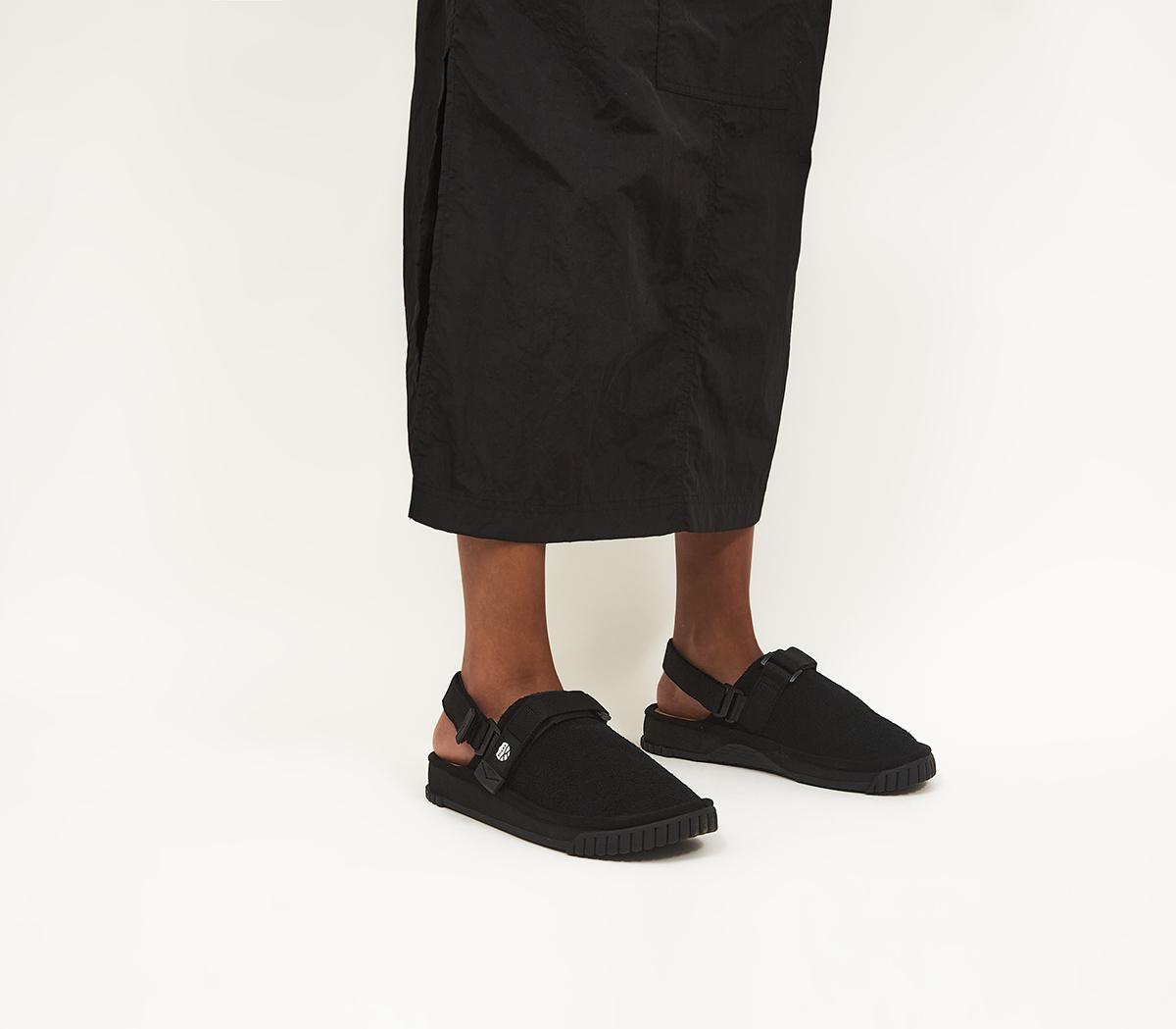 SHAKASnug Hairy Suede ClogsBlack
