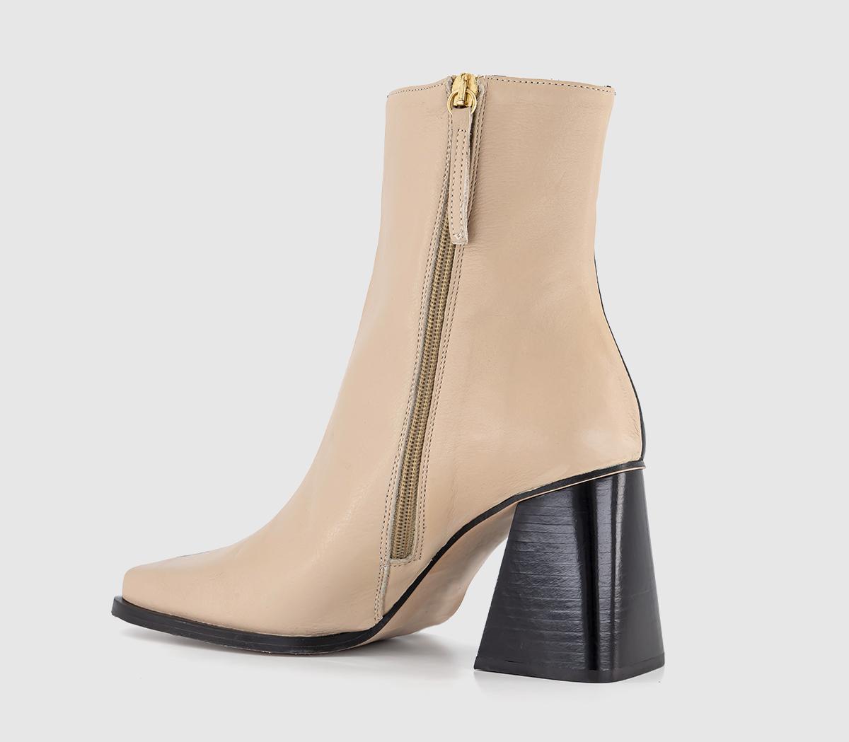 ALOHASSouth Bicolor Heeled Ankle Boots ALOHASSouth Bicolor Heeled Ankle BootsBlack Cream