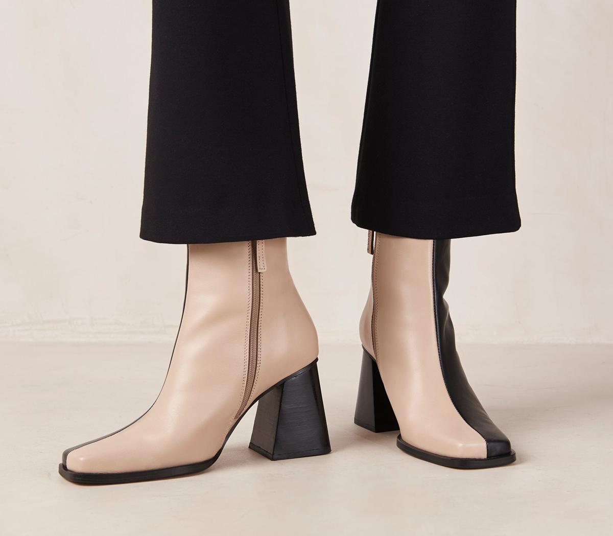 ALOHASSouth Bicolor Heeled Ankle Boots ALOHASSouth Bicolor Heeled Ankle BootsBlack Cream
