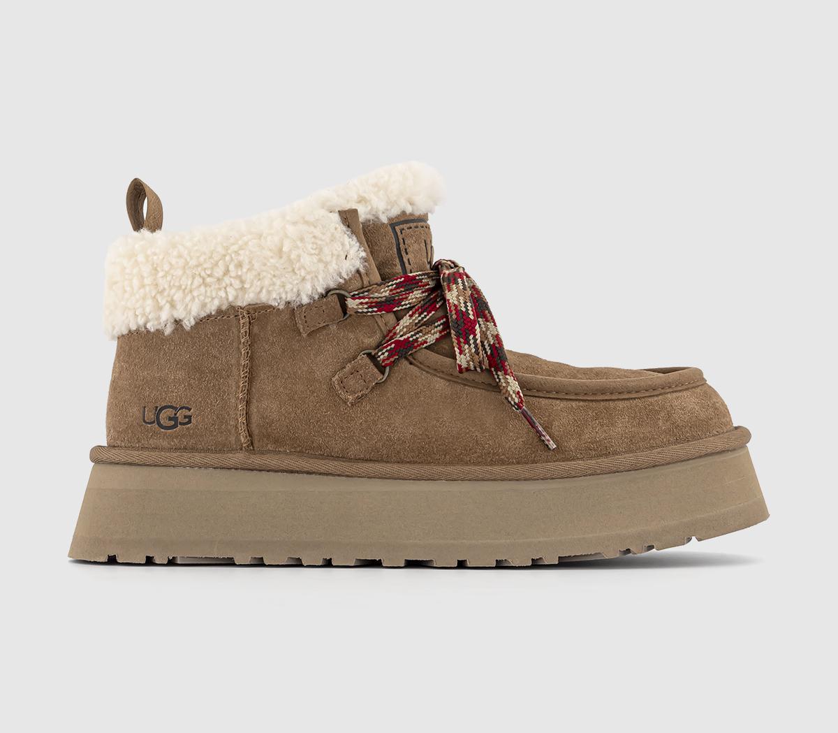 UGG Funkarra Cabin Cuff Boots Chestnut - Women's Slippers