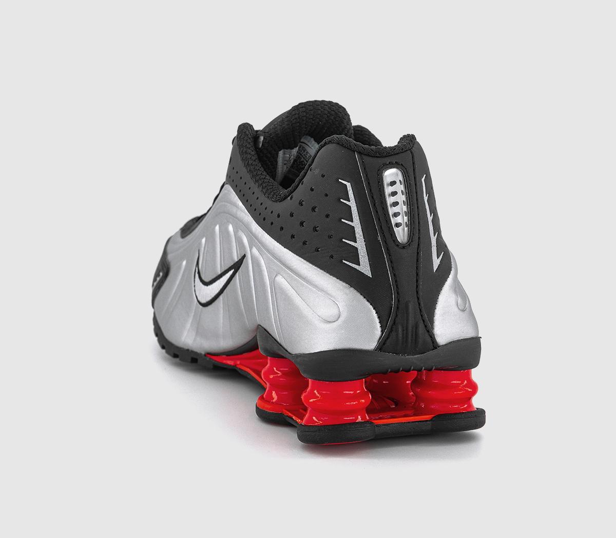 NikeShox R4 TrainersBlack Metallic Silver Light Crimson