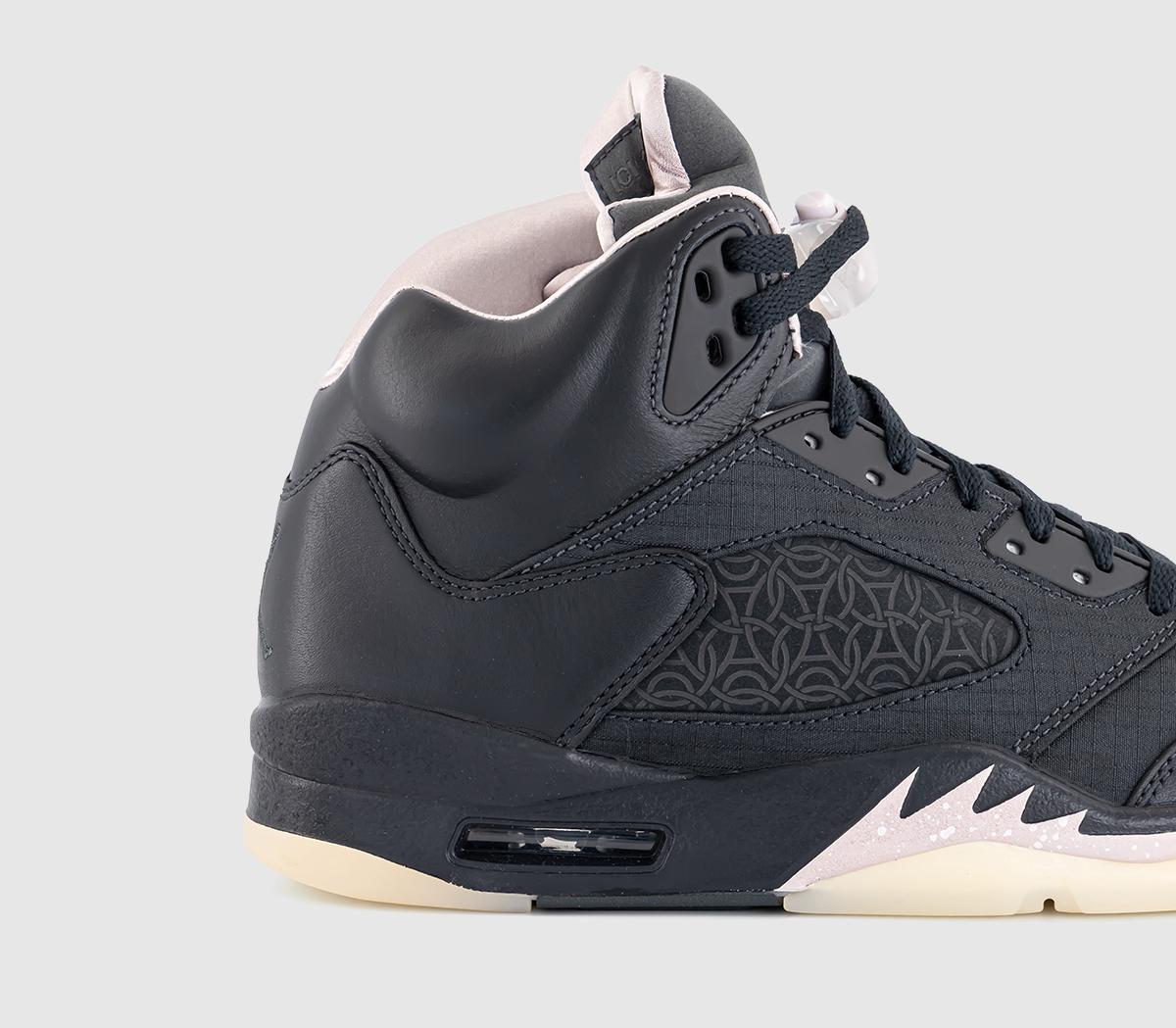 black 5s jordans