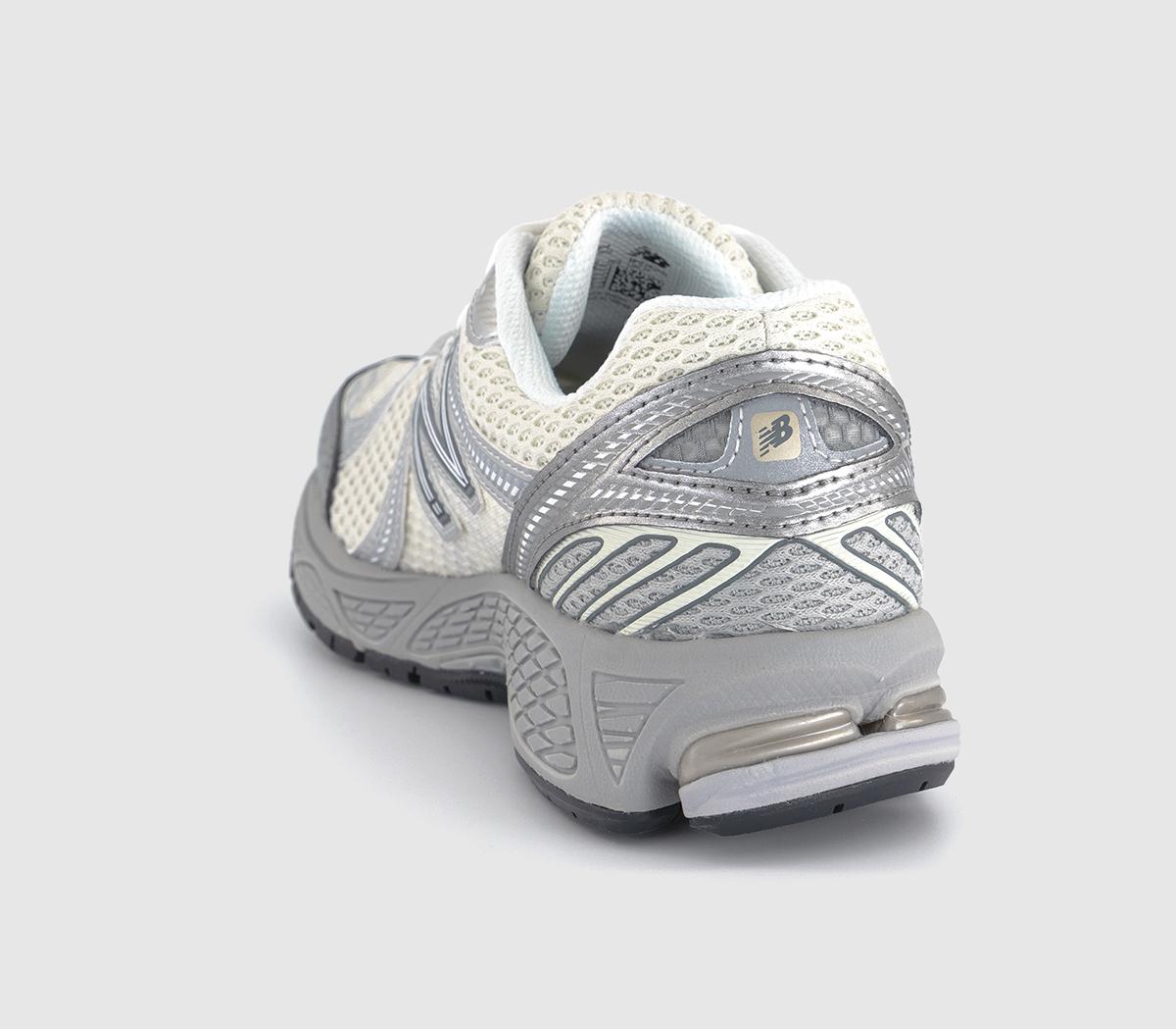 New Balance860V2 TrainersWhite Silver