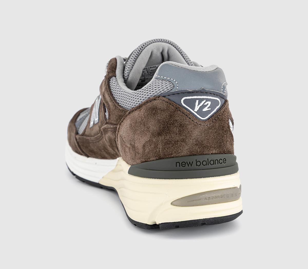 New Balance991V2 'Made in UK' TrainersBrown Cream White