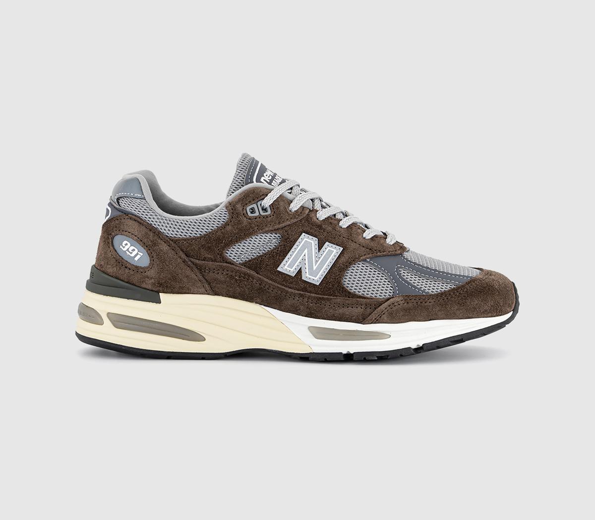 New Balance991V2 'Made in UK' TrainersBrown Cream White