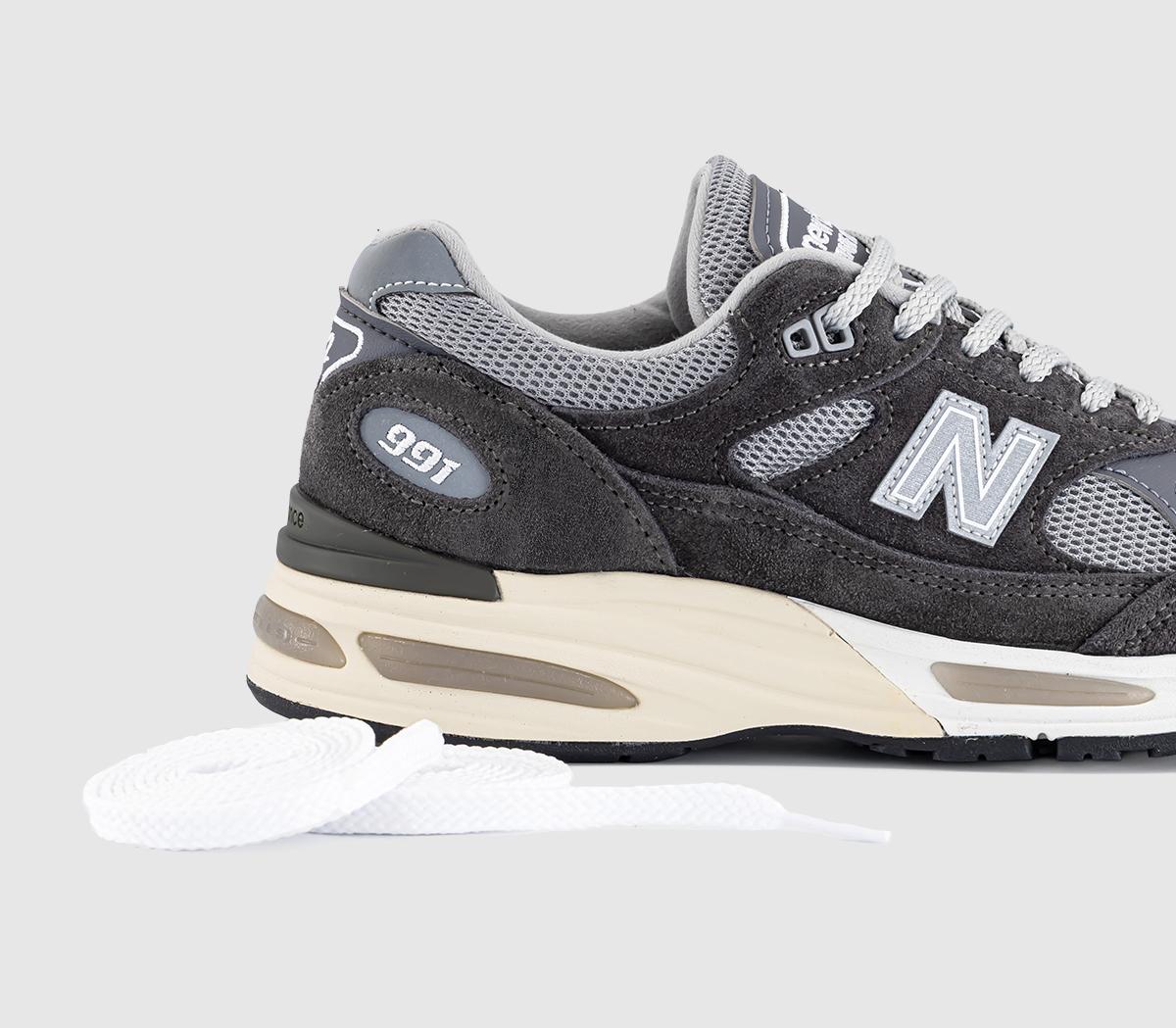 New Balance991v2 TrainersForged Iron Alloy Smoked Pearl