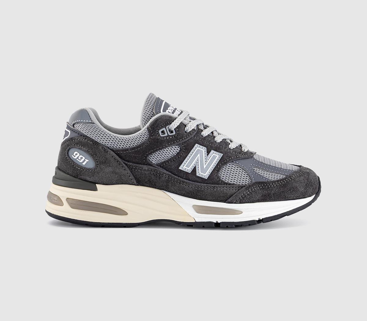 New Balance991v2 TrainersForged Iron Alloy Smoked Pearl