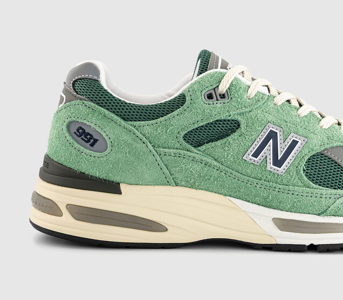 New Balance991V2 'Made in UK' TrainersMineral Green