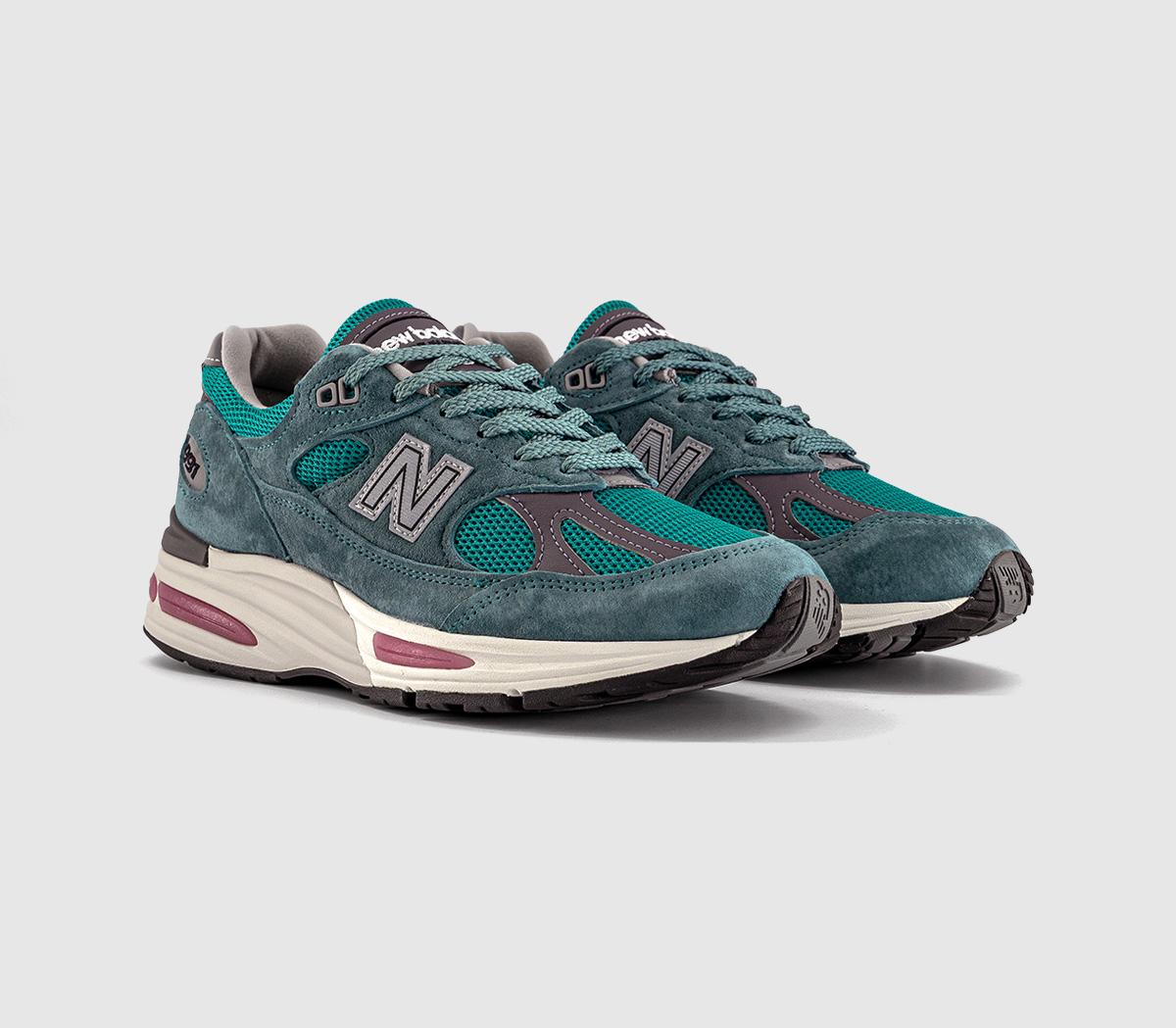 New Balance991v2 TrainersPorcelain Green Trooper Silver