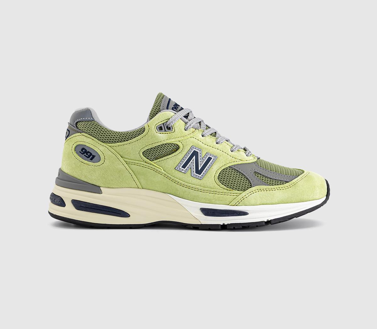 New Balance991v2 Made in UK TrainersGreen Banana Moss